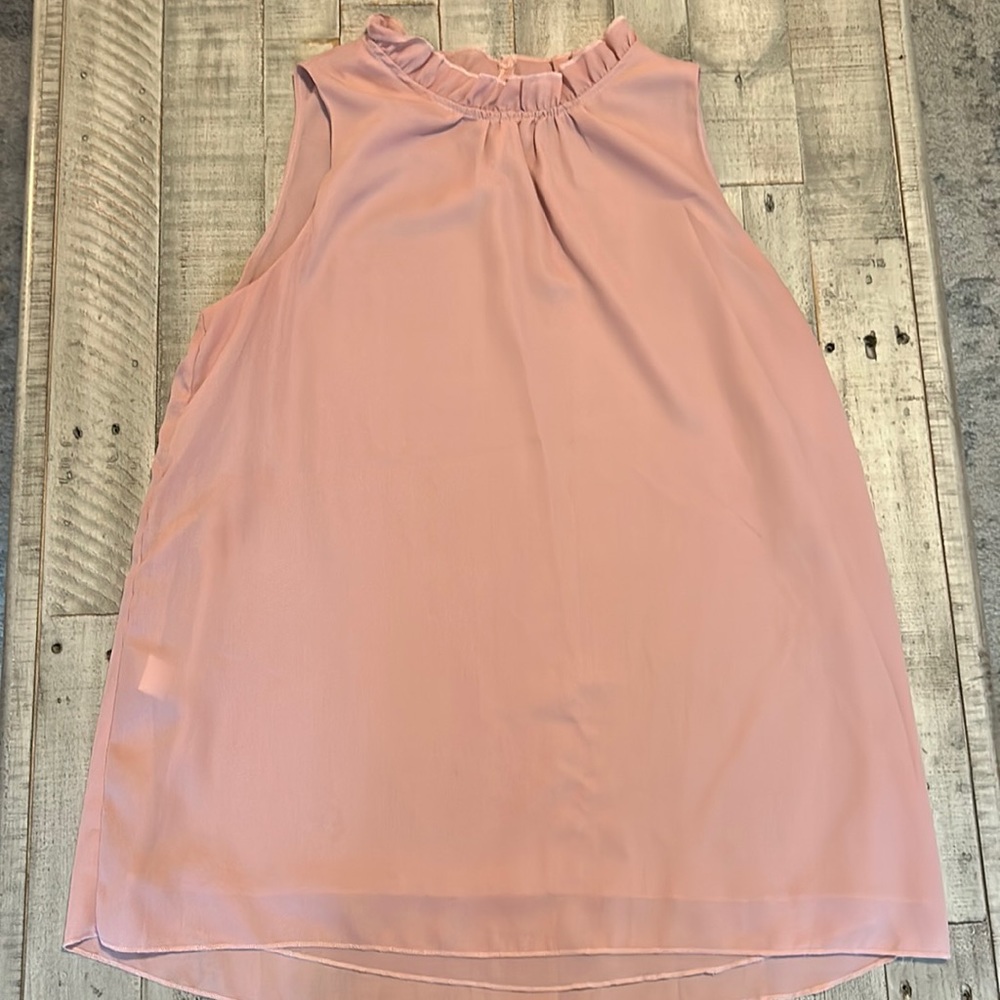 Pink tank